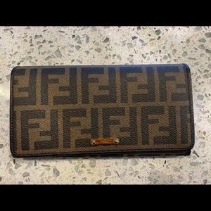 NEW FENDI WALLET🤎
